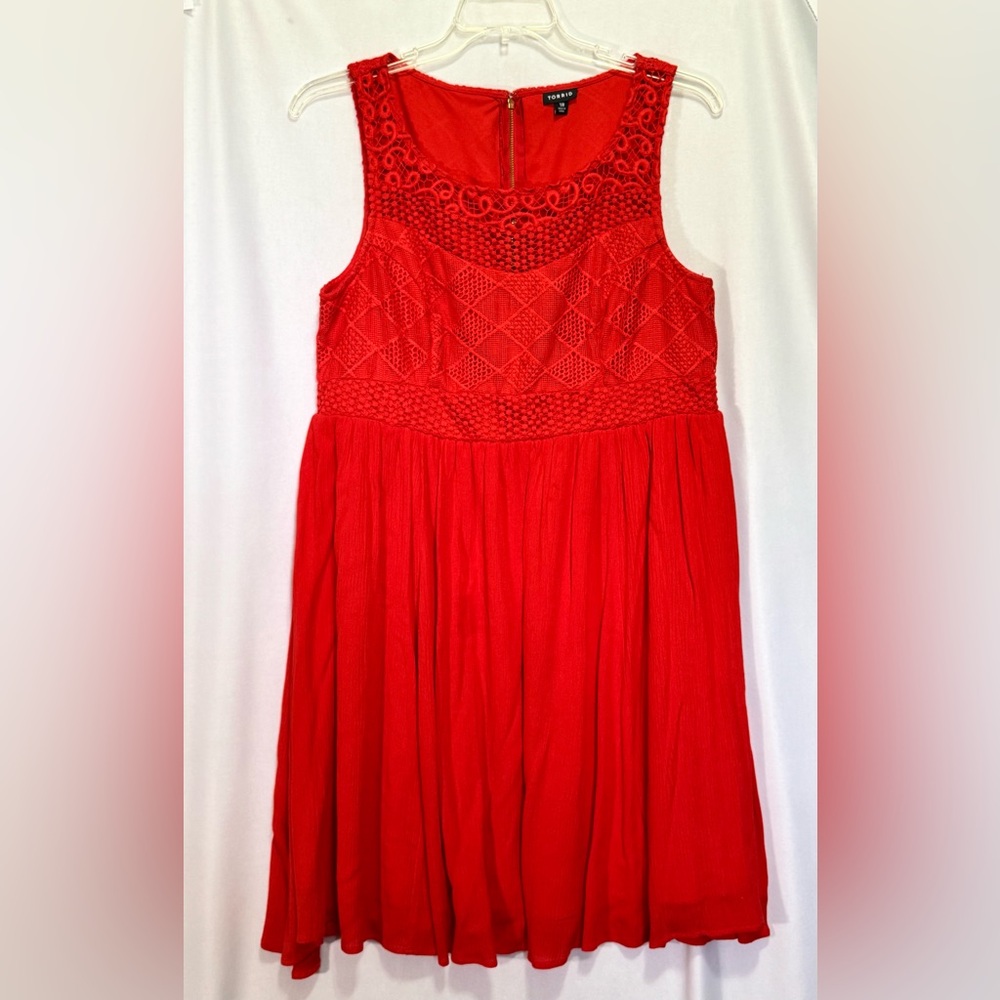 EUC Torrid Scarlet Red Crochet Lace Bodice Skater Dress Fit & Flare Plus Size 18